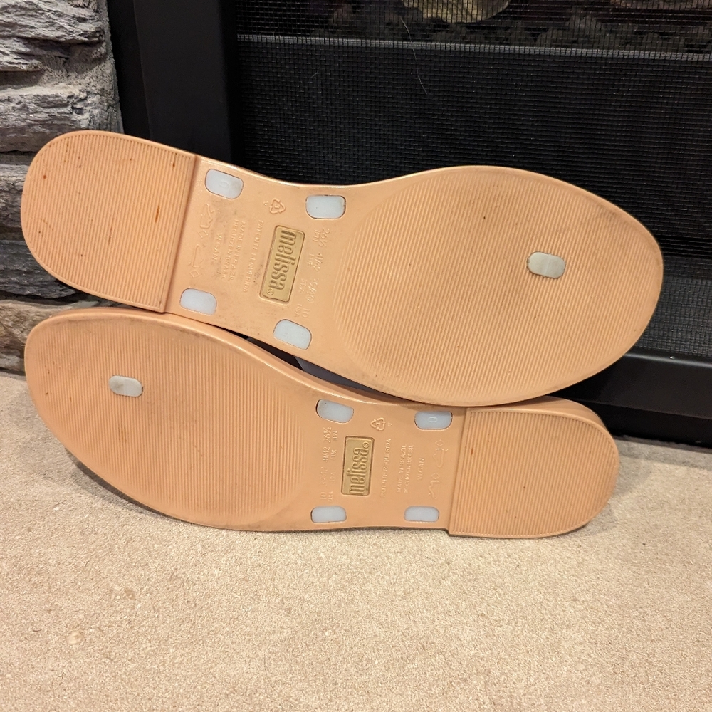 Melissa Essential Chic thong / flip flop sandal, beige, size 10 - Picture 6 of 8
